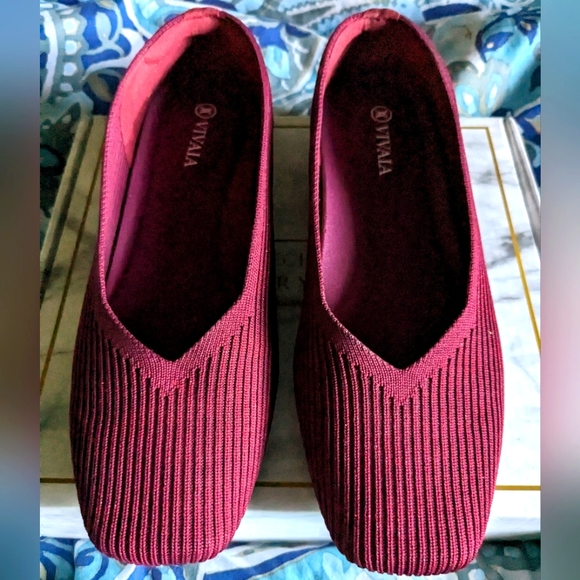 VIVAIA Shoes - VIVAIA Burgundy Flats